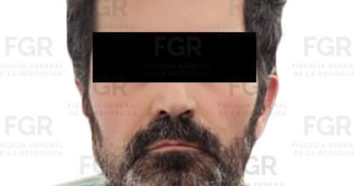 El exmando naval fue entregado a autoridades mexicanas este 20 de agosto tras ser deportado de Argentina. Crédito: FGR