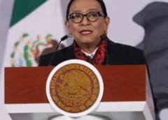 Rosa Icela y embajador Johnson hablan sobre migración; México no está de acuerdo con traslado de migrantes a otros países: Segob