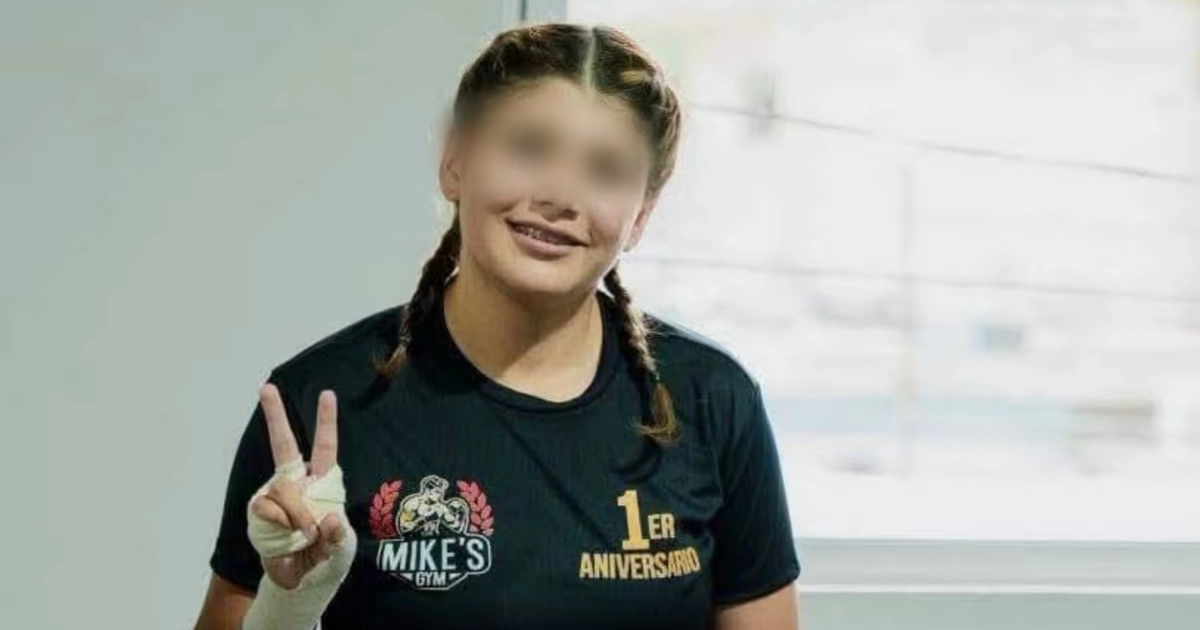Dafne, de 13 años de edad, muere en una academia militarizada; director niega maltrato. Foto: Especial.