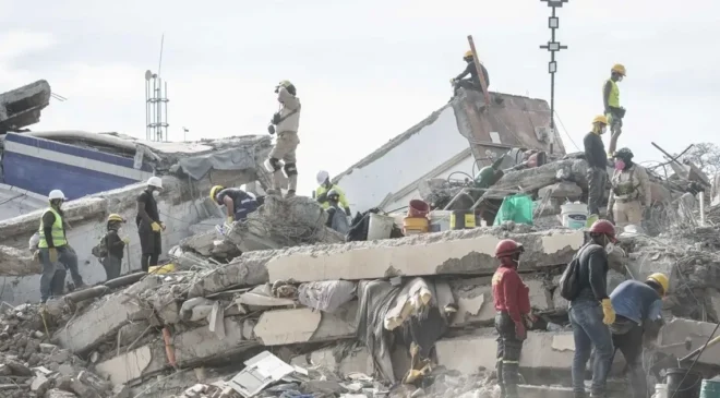 Sheinbaum confirma muerte de dos mexicanos tras sismo en Colombia