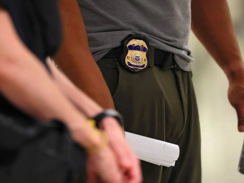 Los usuarios pueden descargar la app y conocer reportes sobre el avistamiento de ICE. El objetivo de Watcho es reportar incidentes de ICE en tiempo real. Foto: AFP
