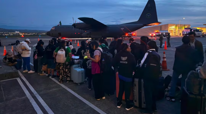México repatría a 36 mexicanos afectados por el sismo en Colombia; SRE reporta que están en buen estado de salud