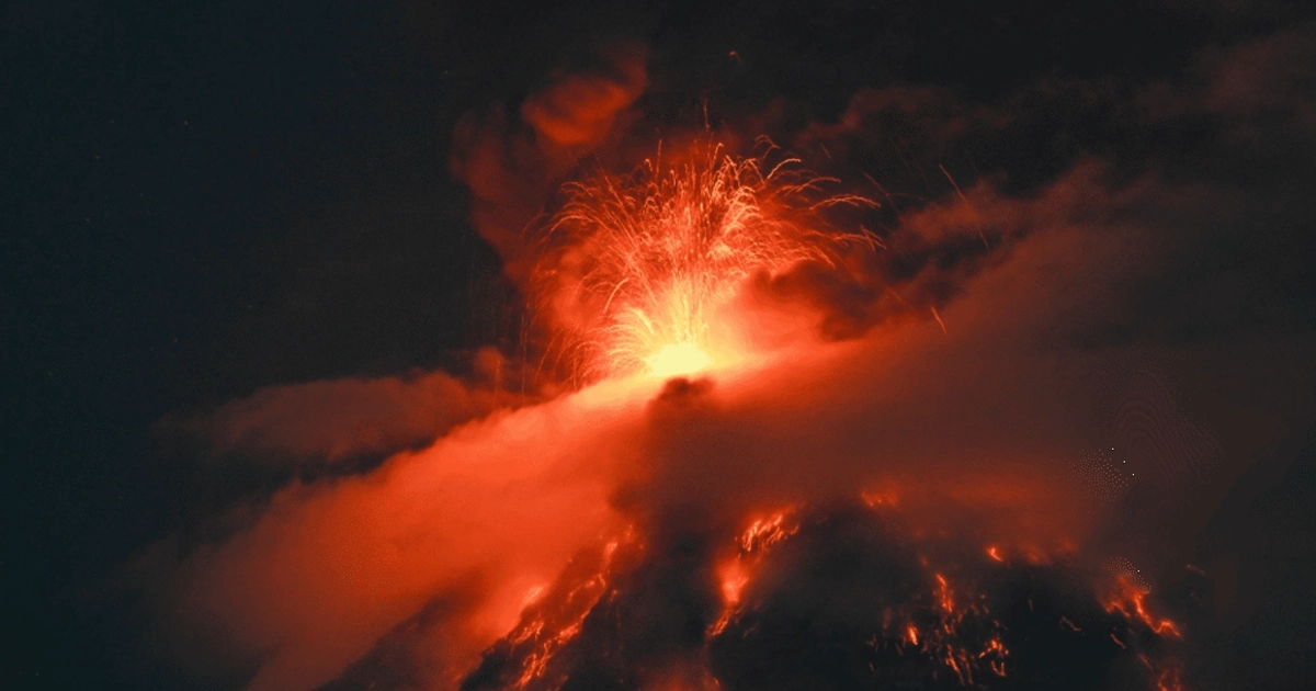 Volcán de fuego entra en fase explosiva. Foto: AFP