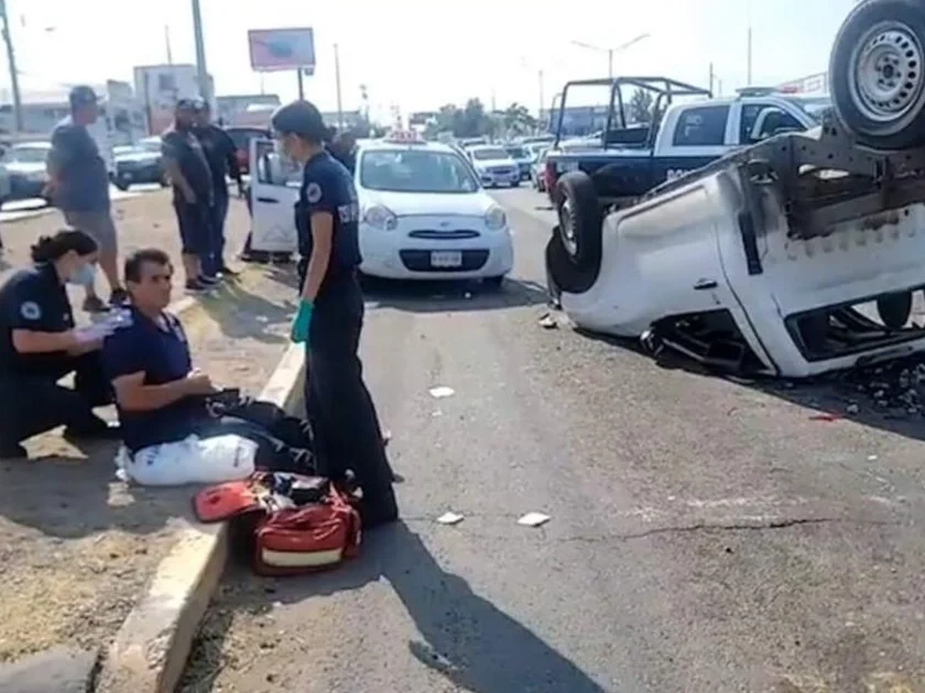 trailer-sin-frenos-choque-multiple-21-lesionados