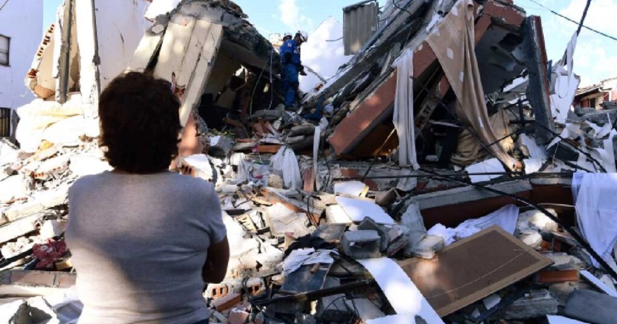 Suman 169 muertos por el terremoto de 7.4 en Colombia