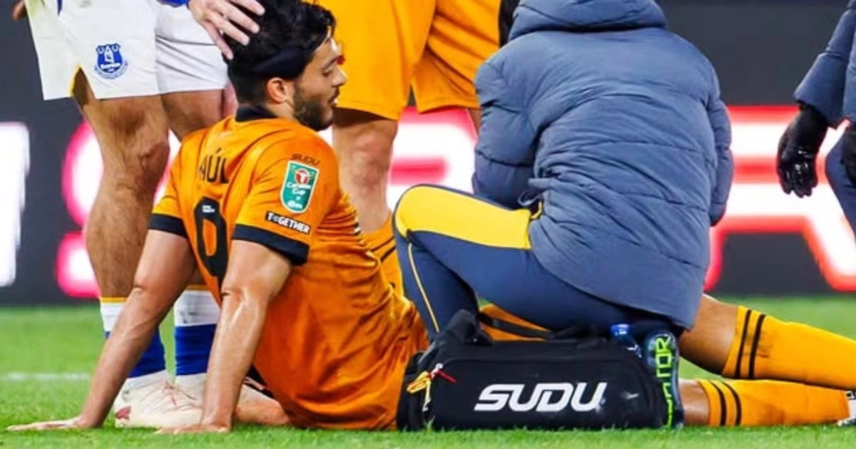 Raúl Jiménez estará fuera de acción por un tiempo / Foto: @raulalonsojimenez9