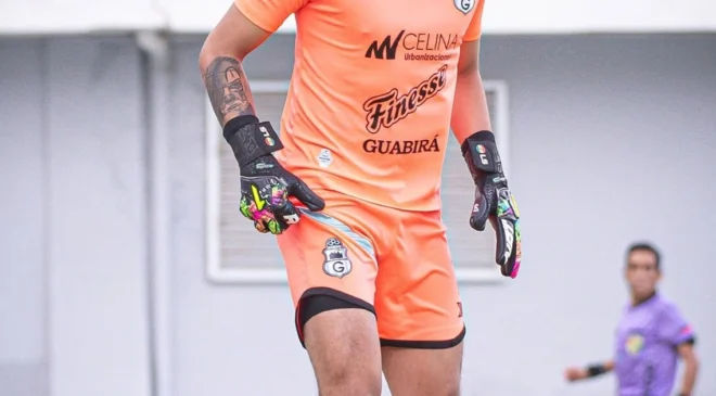 Conmoción en el fútbol: un arquero se dejó hacer tres goles en un partido tras recibir amenazas de muerte contra su familia