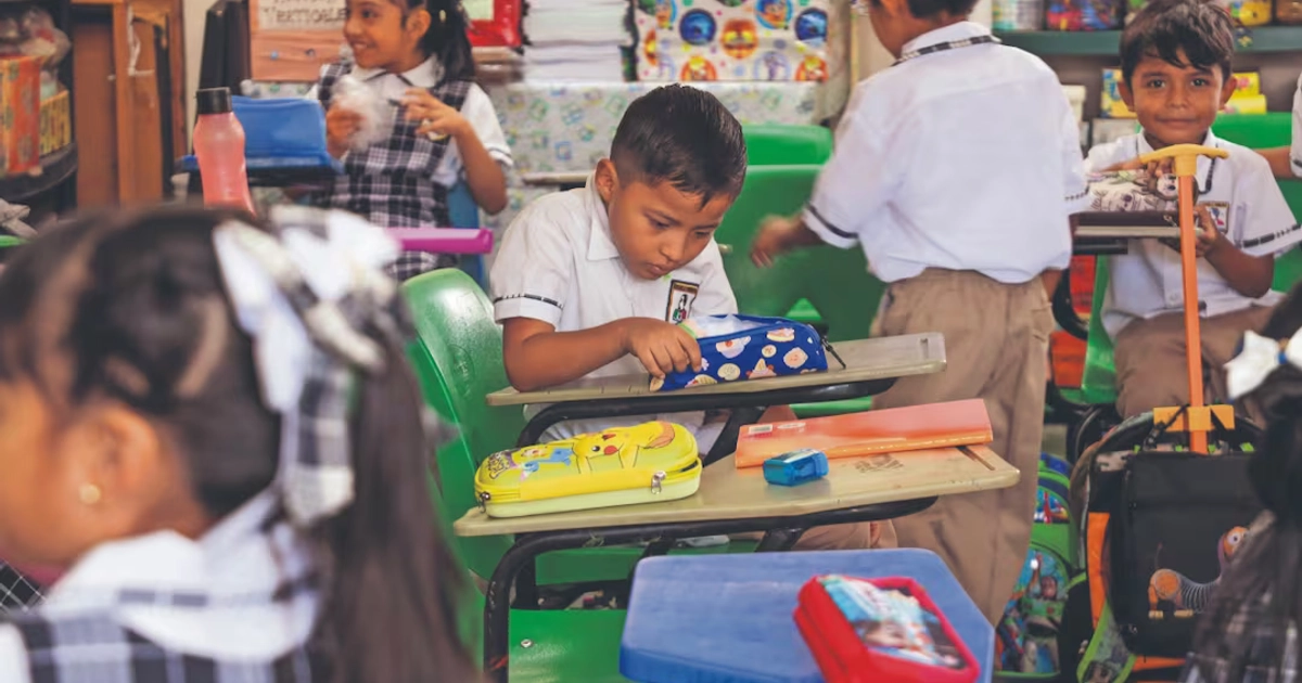 En México hay 2.36 primarias por cada secundaria. Foto: Especial
