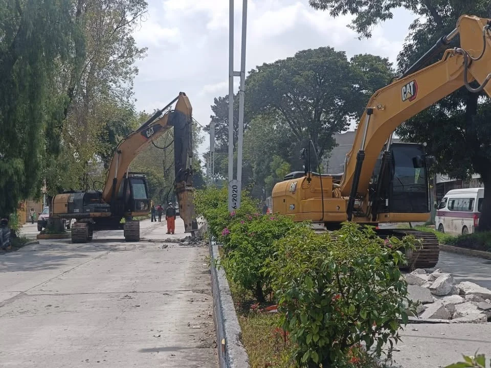 Inició la rehabilitación de la Calzada Melchor Ocampo en Tula; tome sus precauciones al transitar por el lugar