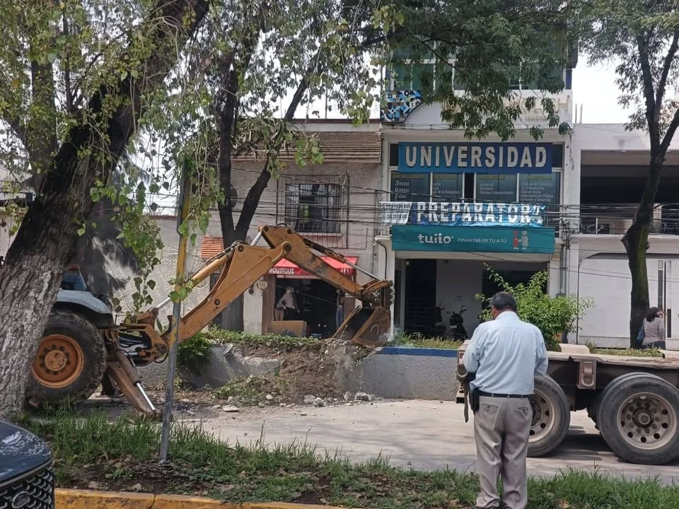 Inició la rehabilitación de la Calzada Melchor Ocampo en Tula; tome sus precauciones al transitar por el lugar