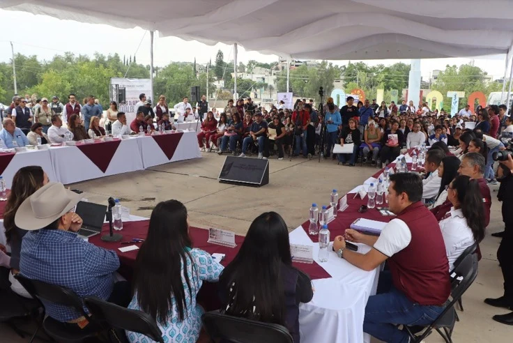 Gobierno de territorio llega a Atotonilco de Tula