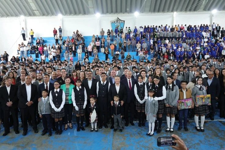 Julio Menchaca consolida transformación educativa en Hidalgo