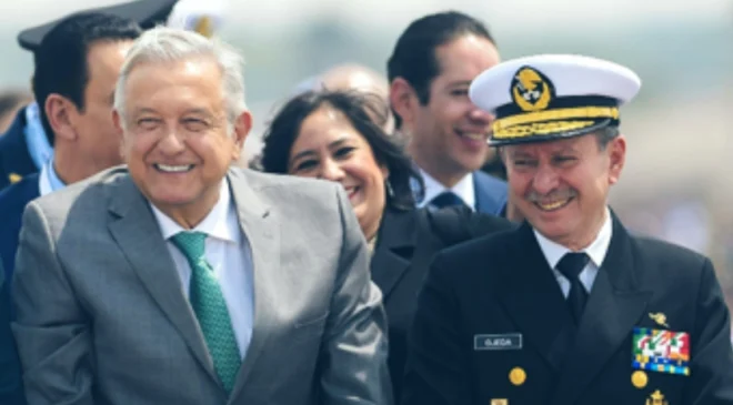 Mientras la FGR no lo encuentra, Rafael Ojeda mantiene sueldo de millones de pesos