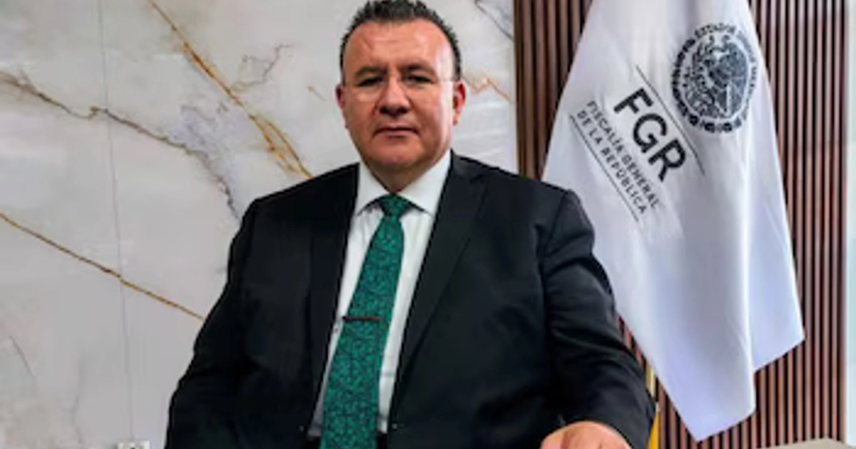 Juan Francisco Vera Ayala habría dejado su cargo como delegado de la FGR en Guanajuato tras la polémica generada por un importante decomiso. Crédito: Carlos García / La Jornada