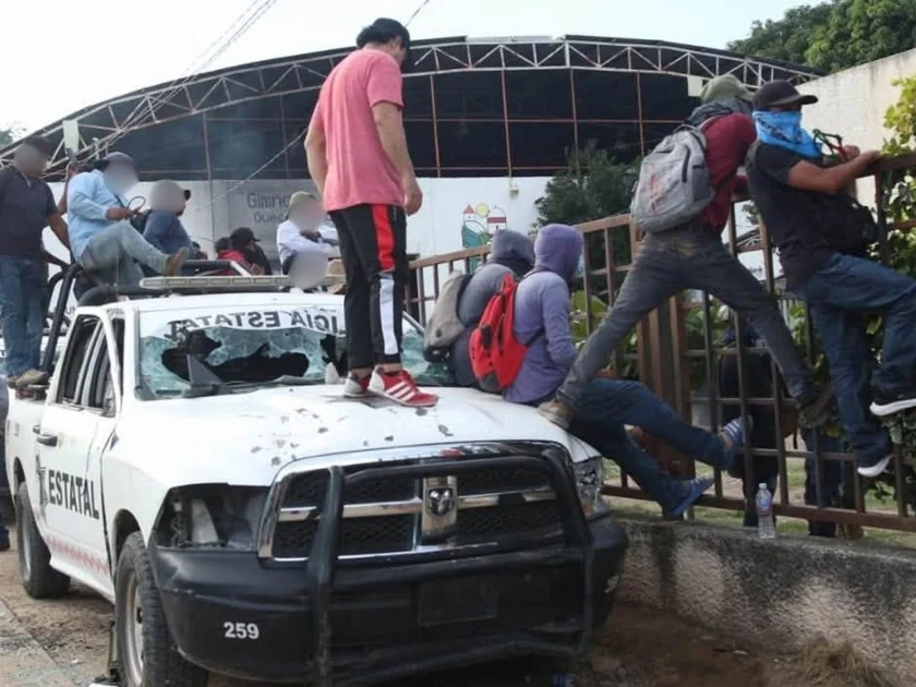 Imágenes de los destrozos en Guerrero. Crédito: Facebook - IRZA Agencia de Noticias