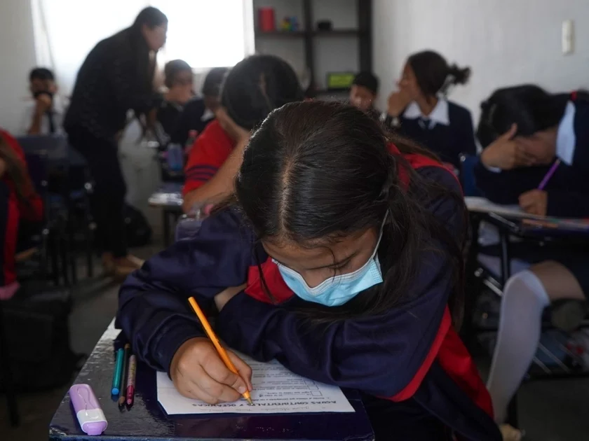 PISA 2025 registró una caída de 7 puntos en Matemática para México frente a 2022, en un contexto donde ningún país de América Latina mejoró de forma significativa. Fotos: Cuartoscuro