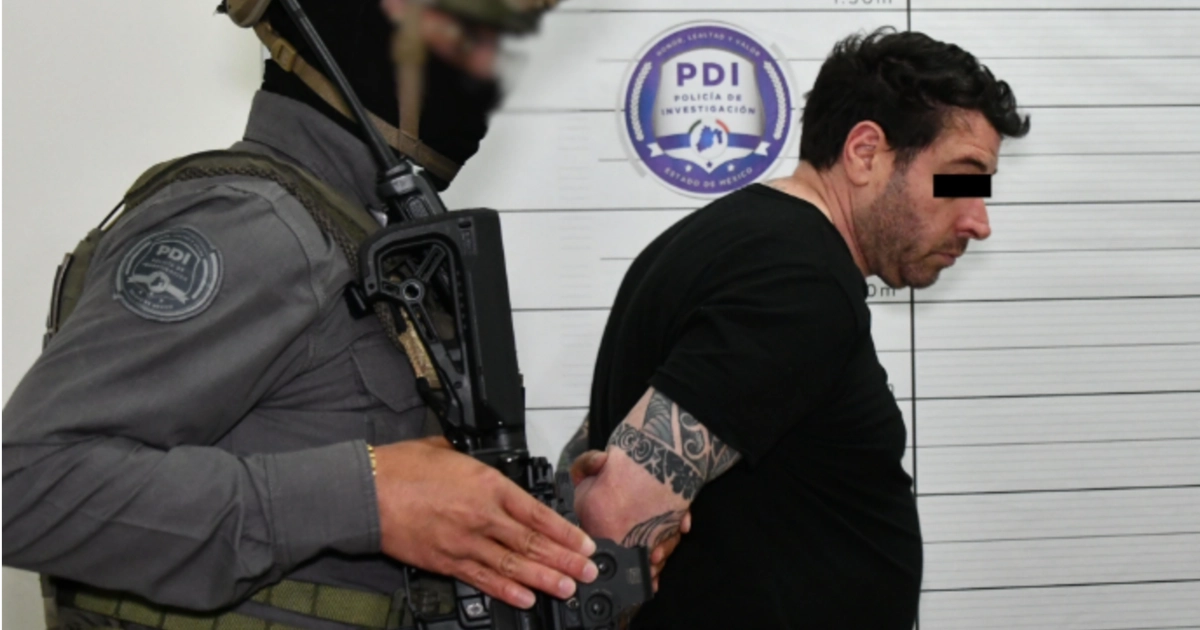 El asesino de la familia de Jonathán Meléndez y su cómplice son trasladados a un penal de máxima seguridad Foto: Discalía Edomex