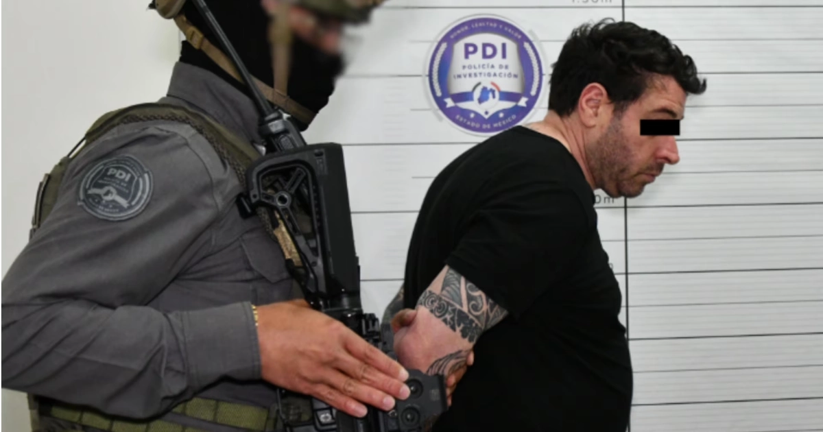 El asesino de la familia de Jonathán Meléndez y su cómplice son trasladados a un penal de máxima seguridad Foto: Discalía Edomex
