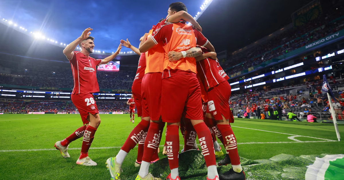 Los Escarlatas ganaban 3-2 después de estar abajo 2-0