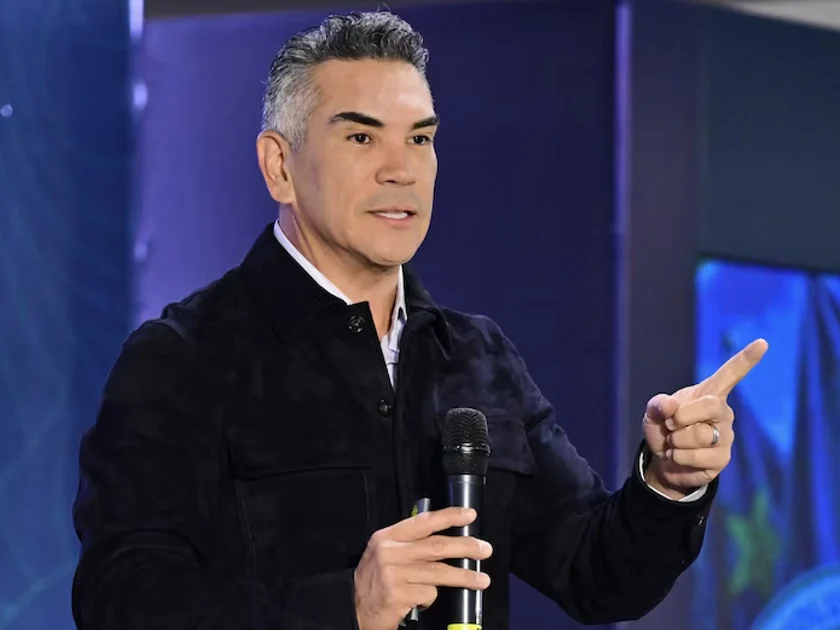 Alito Moreno escala la denuncia contra el INE: presenta queja en Suiza por censura y persecución política del gobierno de Sheinbaum. (Foto: redes sociales)