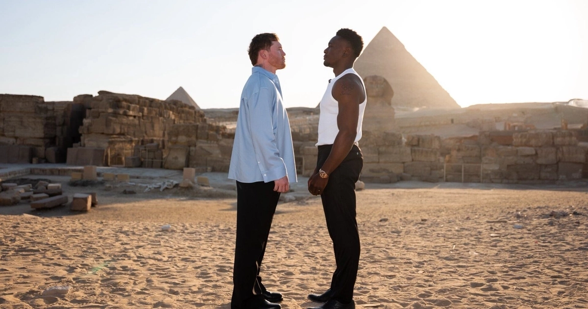 'Canelo' mira de frente a Christian Mbilli desde Egipto (Saúl Álvarez )
