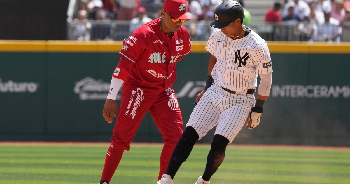 La capital mexicana fue escenario de un duelo entre los equipos más famosos de ambos países. (AP Foto/Fernando Llano, archivo)