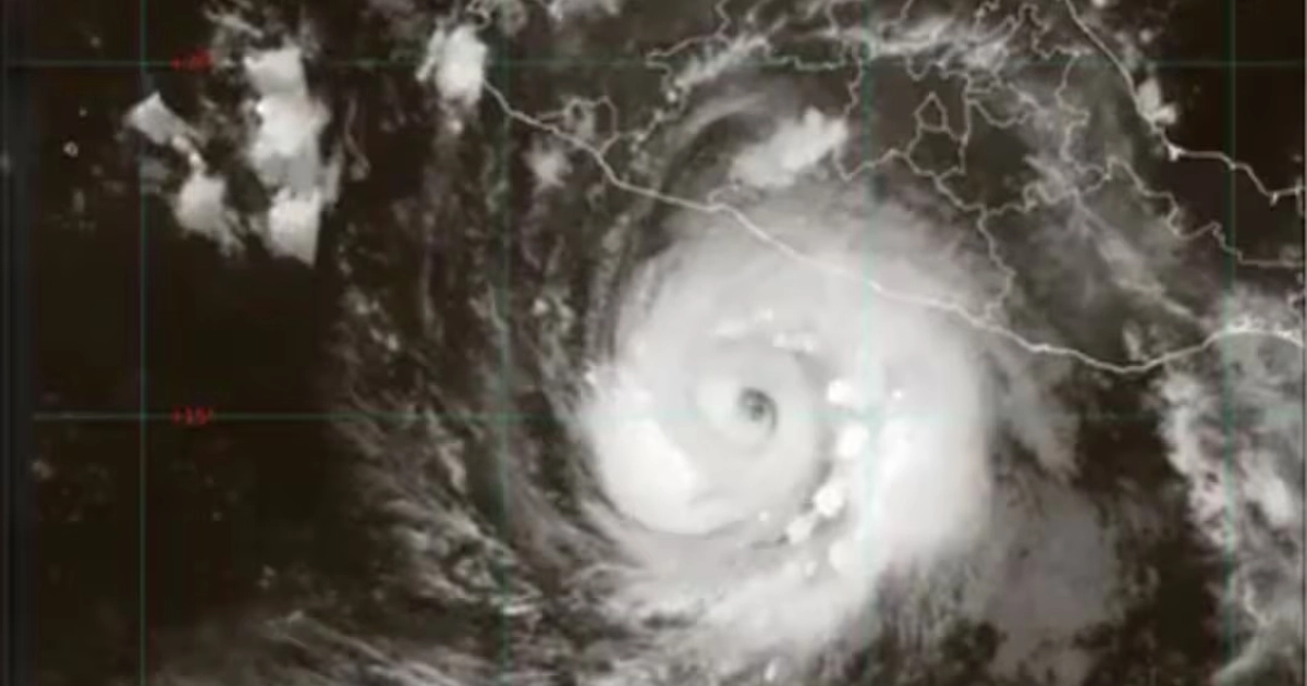 Huracán Polo disminuye intensidad, ya es categoría 4. Foto: Conagua
