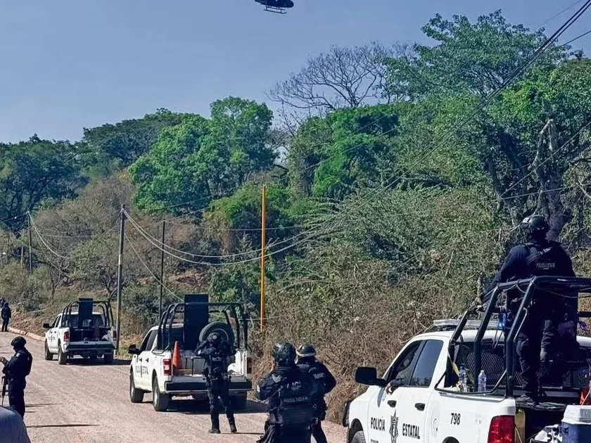 Integrantes de “Los Ardillos” retienen a 19 militares y policías en Quechultenango, Guerrero Foto: ARCHIVO/Especial