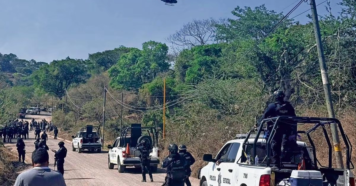 Integrantes de “Los Ardillos” retienen a 19 militares y policías en Quechultenango, Guerrero Foto: ARCHIVO/Especial