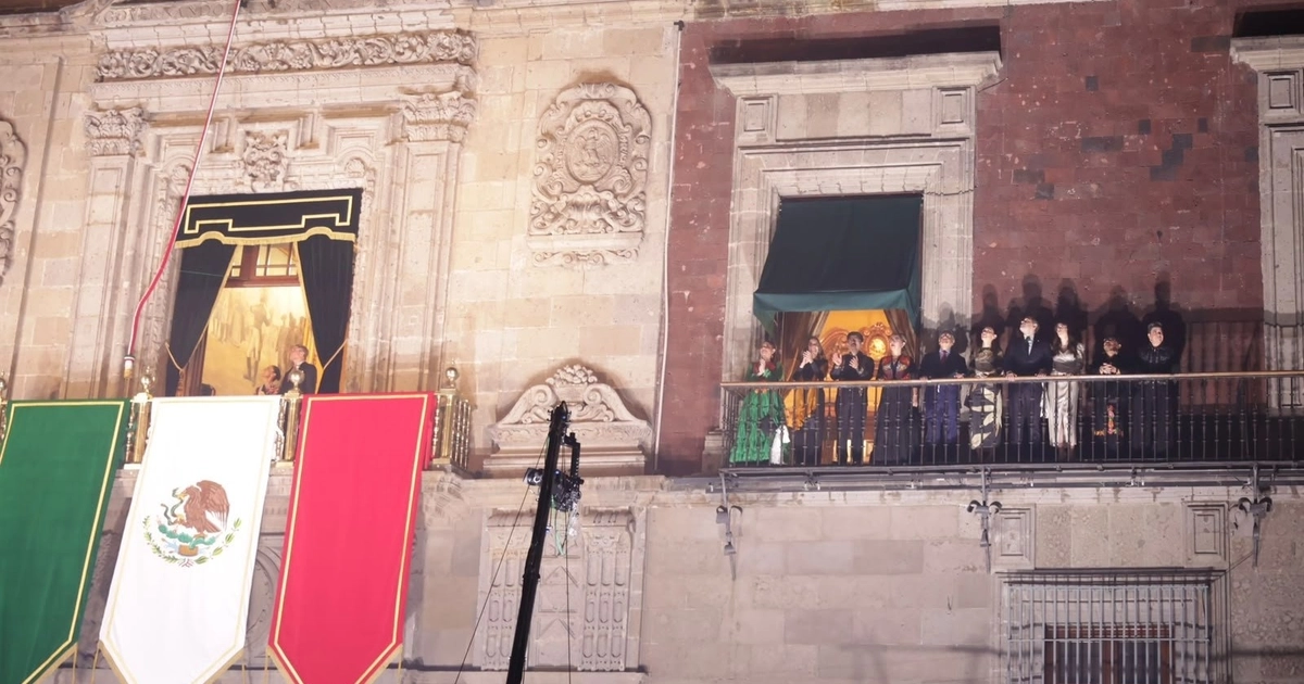 Invitados especiales de Claudia Sheinbaum en el Grito de Independencia. (@RaulBCCue)