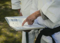 De acuerdo con la versión difundida en un video, el encargado mencionó que todo el dinero que recibió lo había enviado a un contacto en Japón. Foto: Pexels