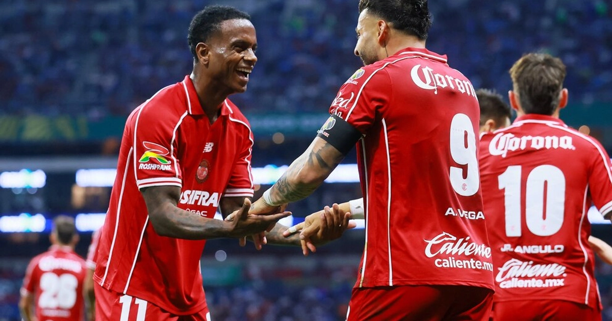 Los dos jugadores fueron los autores de la voltereta escarlata