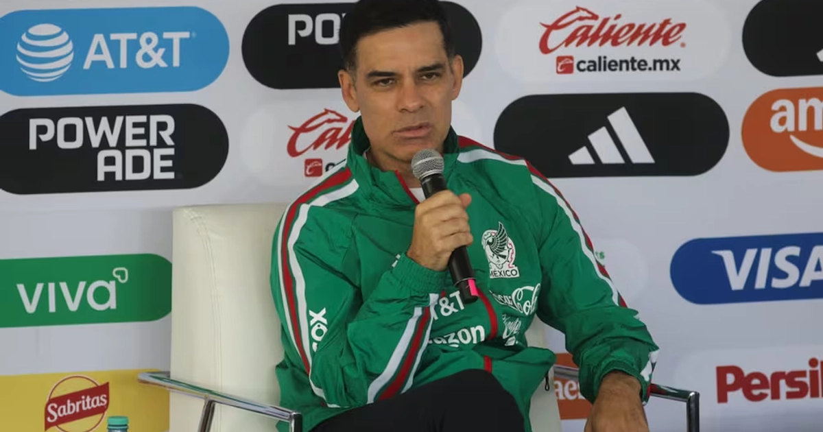 Rafael Márquez durante su presentación en el CAR. FOTO: Carlos Mejía/ EL UNIVERSAL