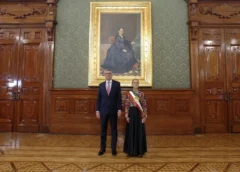 Claudia Sheinbaum y Jesús María Tarriba en el Grito de Independencia. (Captura de pantalla)