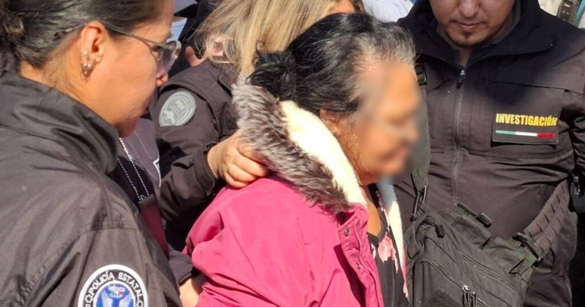 Doña Carlota recuperará su casa después de 541 dias. Foto: Felipe Cruz.