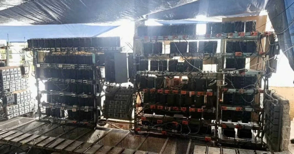Criptomonedas. Granja de criptomonedas en Puebla. Foto: Genaro Zepeda