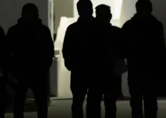 EE. UU. ha mandado a 2 mil 900 mexicanos deportados a Centroamérica; Sheinbaum rechaza medida