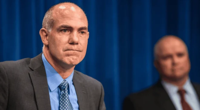 Exdirector de la DEA insta a Sheinbaum a aceptar cooperación de EE. UU. contra el narco