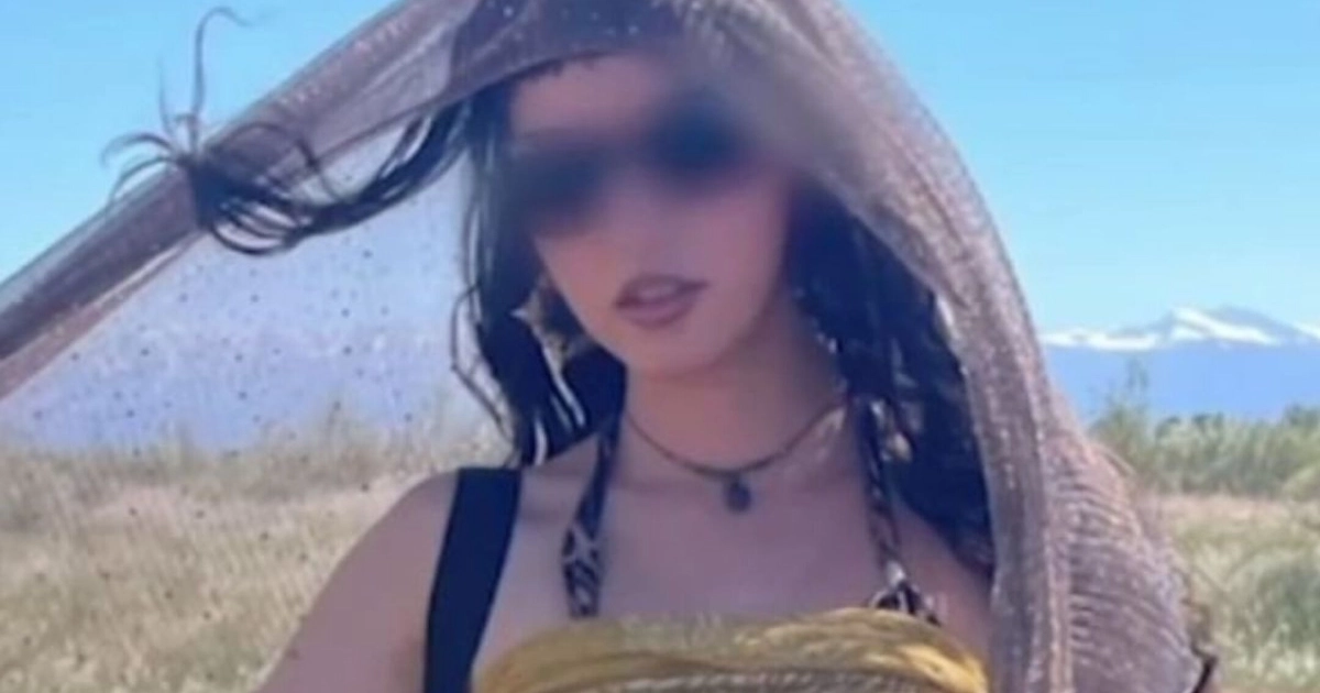 La Universidad de Granada condenó el asesinato de Claudia Tacoronte, ofreció apoyo a su familia y convocó un minuto de silencio en memoria de la estudiante española / Foto: Especial