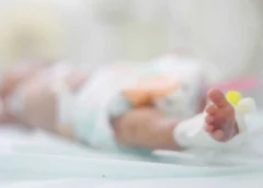 “Estamos frente a una atrocidad”: Padres de bebés fallecidos anuncian acciones legales ante la FGR