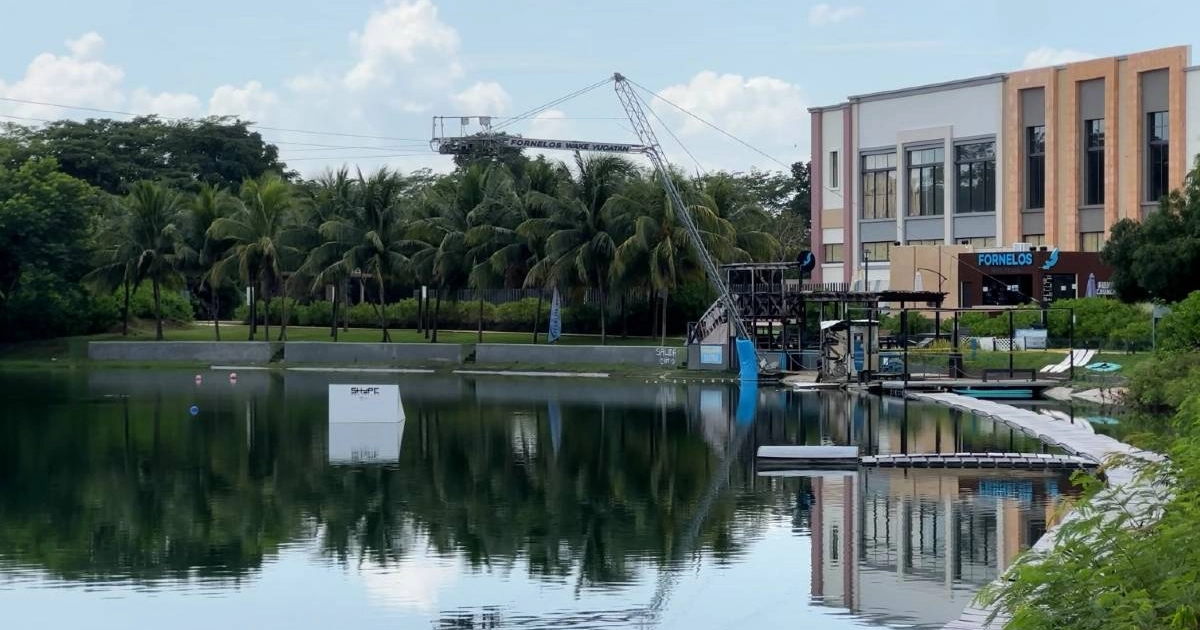 Lago artificial de Plaza La Isla, en Mérida, Yucatán. Foto: Uno TV