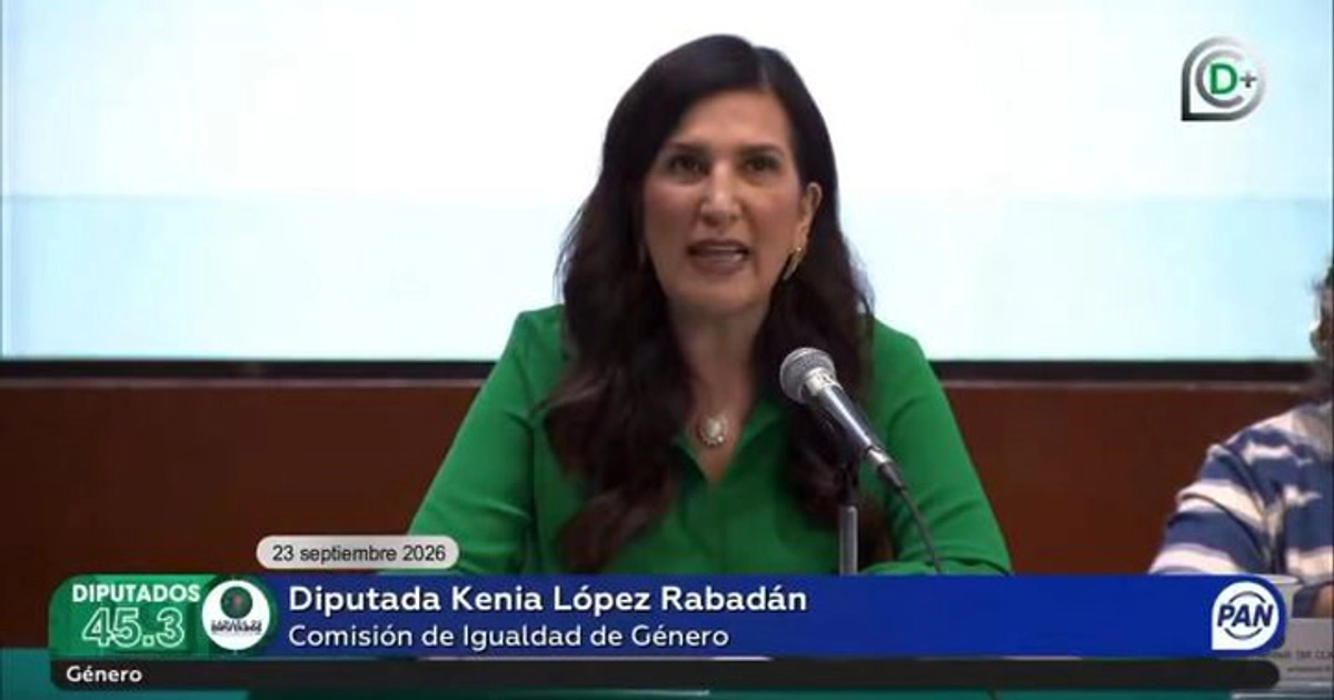 La diputada Kenia López Rabadán habla durante una reunión ordinaria de la Comisión de Igualdad de Género de la Cámara de Diputados, donde fijó postura ante la redacción de la iniciativa de la presidenta Claudia Sheinbaum. (Créditos: X/@kenialopezr)