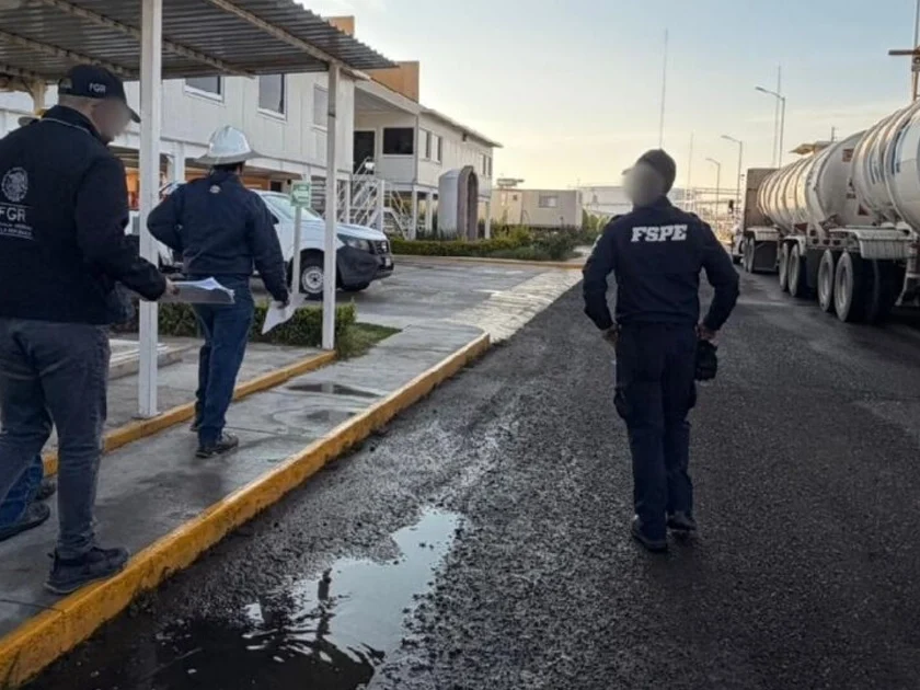 Aseguran 59 millones de litros de huachicol en Guanajuato. Foto:@MauroGonzalezMa