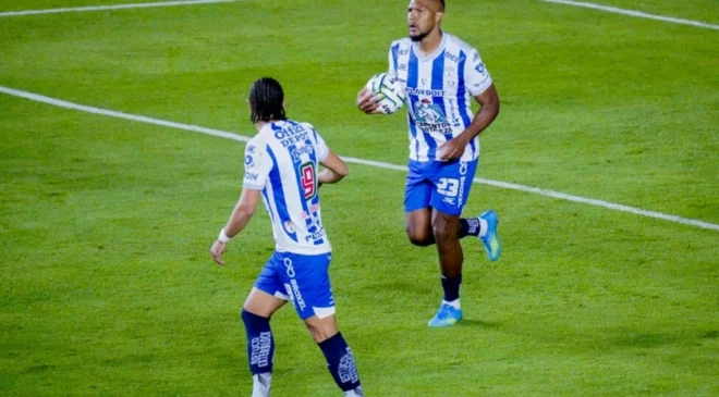 Salomón Rondón salva al Pachuca con un doblete agónico ante Tijuana