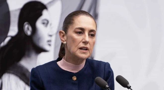Sheinbaum lanza advertencia por doble nacionalidad