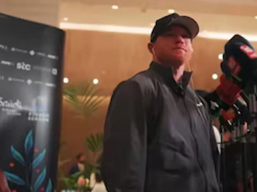 Canelo Álvarez llega a Riad para pelear contra Mbilli (X/ @Turki_alalshikh)