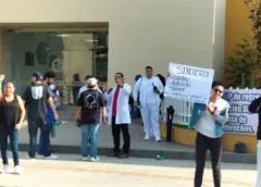 Trabajadores del IMSS realizan protesta nacional; exigen incremento salarial, así como abasto de medicamentos e insumos médicos
