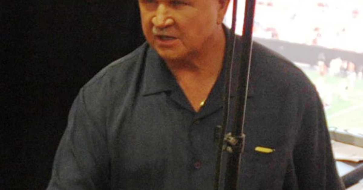Mike Ditka conquistó el trofeo Vince Lombardi en tres roles distintos: jugador, asistente y entrenador en jefe (Wikipedia)