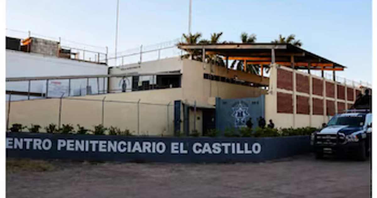 El penal de El Castillo, en Mazatlán, obtuvo una calificación de 5.25 sobre 10 en el Diagnóstico Nacional de Supervisión Penitenciaria 2025 de la CNDH, que señaló deficiencias en seguridad, custodia y servicios básicos. (Crédito: Google Maps)