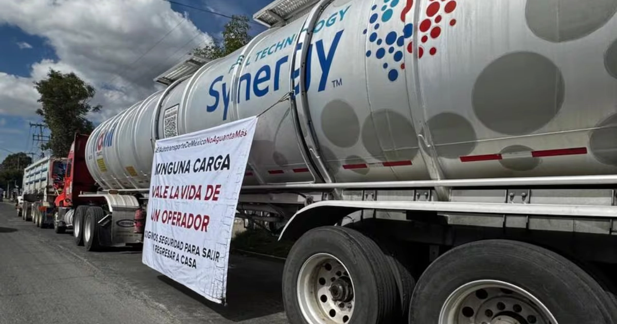 Bloqueos de transportistas en Hidalgo. (26/10/26)
Foto: Dinorath Mota.